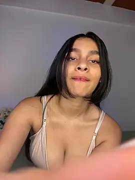 Snapshot of ManuelaEvans_ chatting on May 7, 2026, 2:06 am ManuelaEvans online show from May 7, 2026, 2:06 am