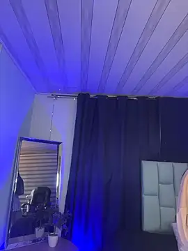 Emilyy05  online show from June 6, 2026, 12:16 am