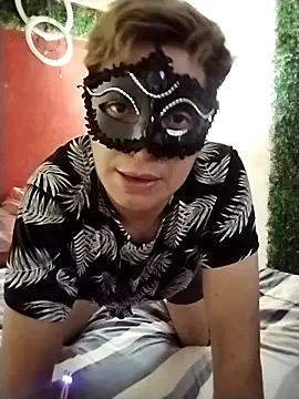 Snapshot of chicogay69 chatting on December 20, 2025, 5:36 am chicogay69 online show from December 20, 2025, 5:36 am