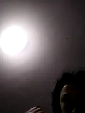 vanNe78 online show from March 7, 2026, 3:53 pm