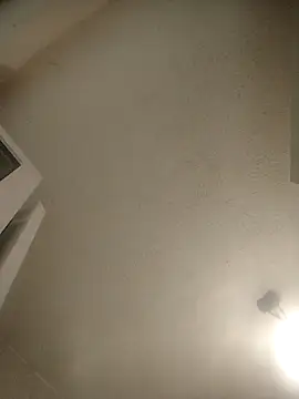 vanNe78 online show from March 15, 2026, 6:25 pm