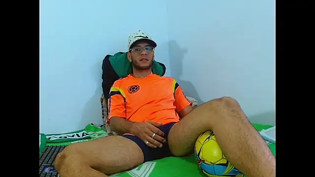 Snapshot of Alphamaster_92 chatting on June 12, 2026, 5:56 pm Alphamaster 92 online show from June 12, 2026, 5:56 pm