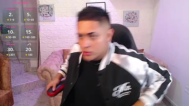 Snapshot of aroon_09 chatting on December 20, 2025, 3:13 am aroon 09 online show from December 20, 2025, 3:13 am