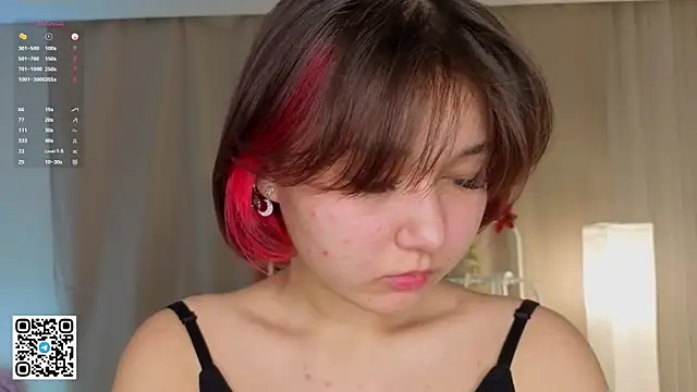 Snapshot of EvelinaKilner chatting on December 22, 2025, 4:31 am EvelinaKilner online show from December 22, 2025, 4:31 am