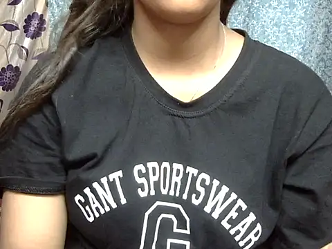 cute Dirty Diva online show from June 21, 2026, 2:41 pm