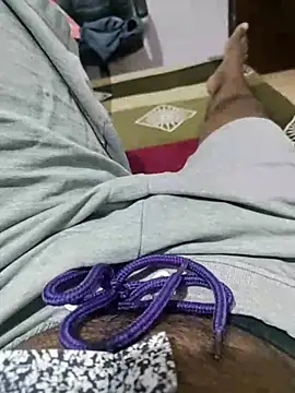 hydhunk26 online show from February 4, 2026, 5:52 pm