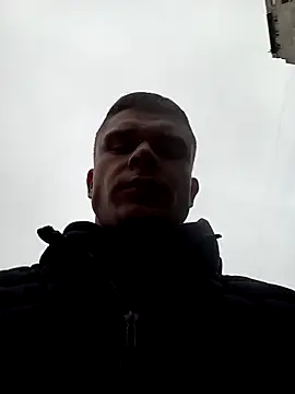 Snapshot of Nemon chatting on December 21, 2025, 7:04 am Nemon online show from December 21, 2025, 7:04 am