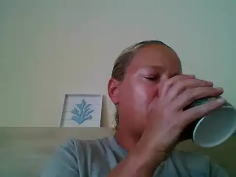 Snapshot of jennyblondeuk chatting on May 24, 2026, 4:23 pm jennyblondeuk online show from May 24, 2026, 4:23 pm