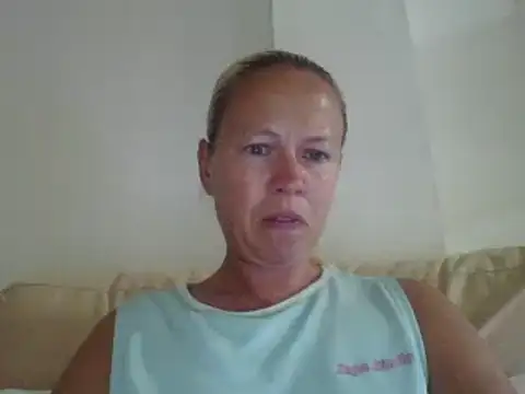 Snapshot of jennyblondeuk chatting on June 11, 2026, 8:29 pm jennyblondeuk online show from June 11, 2026, 8:29 pm
