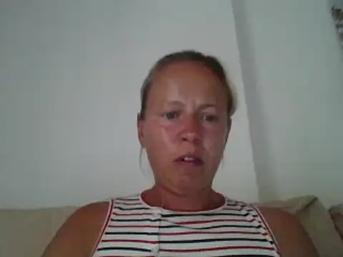 Snapshot of jennyblondeuk chatting on June 22, 2026, 6:38 pm jennyblondeuk online show from June 22, 2026, 6:38 pm