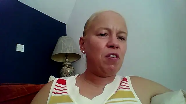 Snapshot of jennyblondeuk chatting on July 25, 2026, 2:36 pm jennyblondeuk online show from July 25, 2026, 2:36 pm