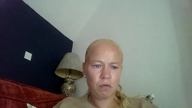 Snapshot of jennyblondeuk chatting on July 28, 2026, 4:39 pm jennyblondeuk online show from July 28, 2026, 4:39 pm