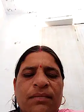 CUTE Ishpa online show from January 6, 2026, 8:07 am