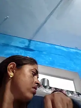 Mahima rani34 online show from July 7, 2026, 10:03 pm