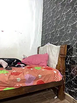 Snapshot of TheSexyLaura chatting on January 16, 2026, 7:18 pm TheSexyLaura online show from January 16, 2026, 7:18 pm