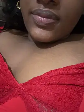 Snapshot of amorasecy chatting on April 21, 2026, 2:23 pm amorasecy online show from April 21, 2026, 2:23 pm