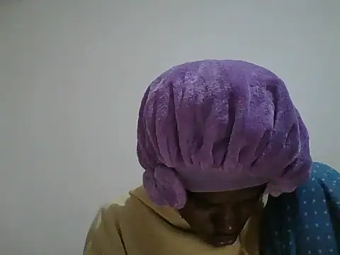 Sexxy paid online show from February 17, 2026, 5:04 am