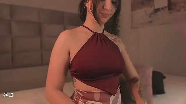 Lilith Sage  online show from April 29, 2026, 7:53 pm