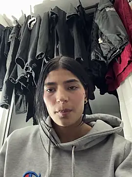 Ema Rose  online show from January 8, 2026, 1:41 am