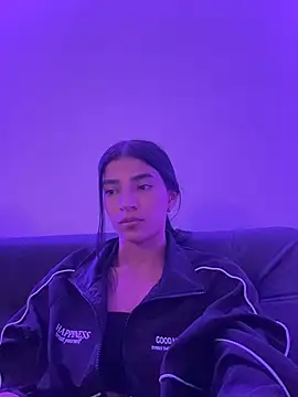 Ema Rose  online show from June 24, 2026, 4:33 am