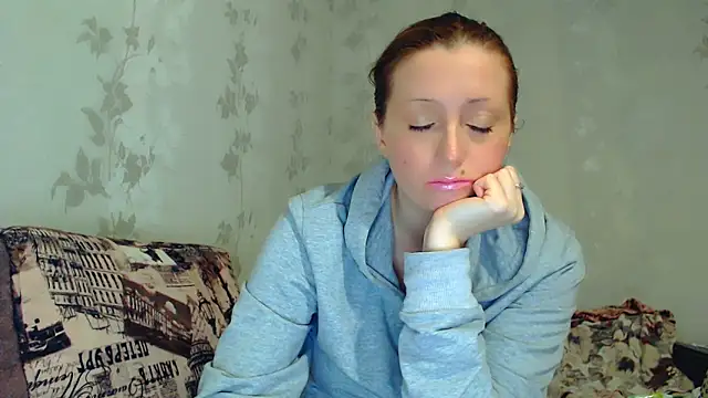 CrystallAngel online show from February 7, 2026, 5:16 pm