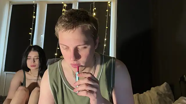 love4couple online show from April 28, 2026, 6:29 am