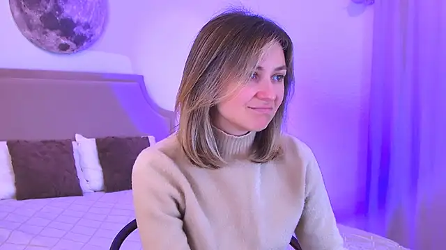 EmeraldGlow online show from February 24, 2026, 2:37 pm