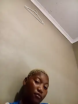 goldenstrips295 online show from January 13, 2026, 10:31 am