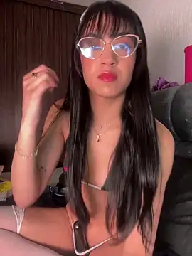 ValentinaEvanz online show from May 1, 2026, 7:51 pm