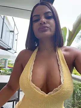 Snapshot of Irina_Velvett chatting on July 8, 2026, 8:35 pm Irina Velvett online show from July 8, 2026, 8:35 pm