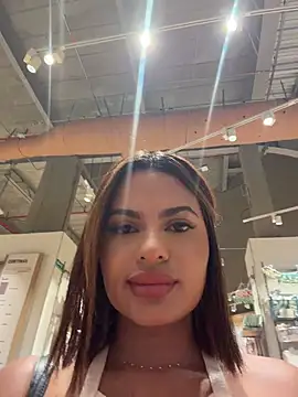 Snapshot of Irina_Velvett chatting on July 19, 2026, 5:05 pm Irina Velvett online show from July 19, 2026, 5:05 pm