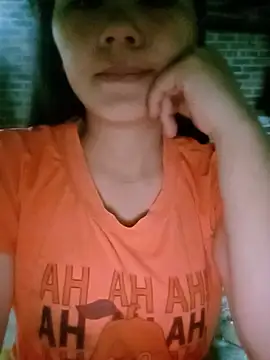Snapshot of DIANAKUTE chatting on July 3, 2026, 11:33 pm DIANAKUTE online show from July 3, 2026, 11:33 pm