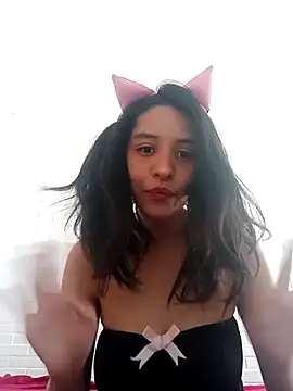 Snapshot of Phoenix_Paws chatting on March 19, 2026, 6:45 pm Phoenix Paws online show from March 19, 2026, 6:45 pm