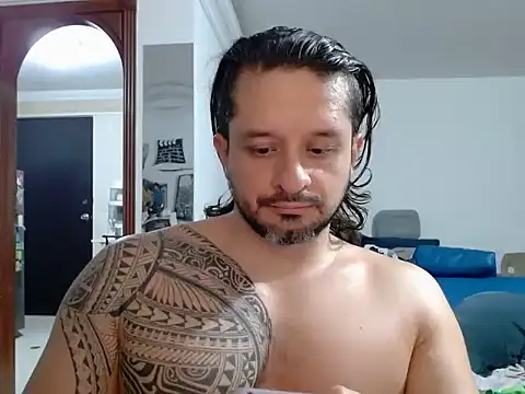 Snapshot of gonzzohunterr chatting on June 12, 2026, 8:02 am gonzzohunterr online show from June 12, 2026, 8:02 am
