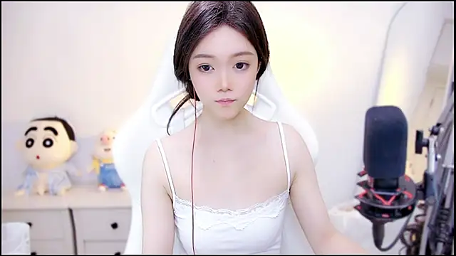 Cindy-dd online show from May 7, 2026, 2:22 pm