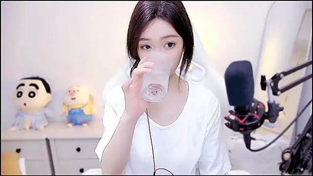 Cindy-dd online show from May 12, 2026, 5:54 pm