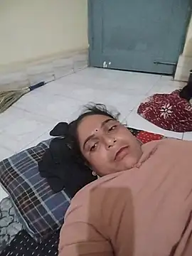 Anjli hot44A online show from July 4, 2026, 5:52 pm