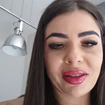 Shennaxerecao online show from December 22, 2025, 1:30 pm