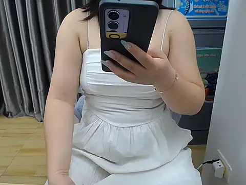 Coffee Milktea online show from July 3, 2026, 2:29 am