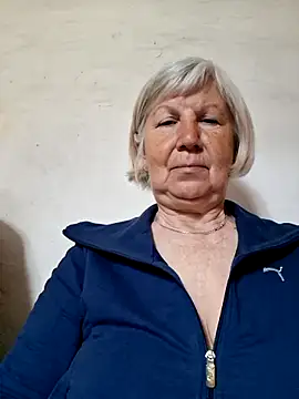 KlaudiaDarling online show from April 27, 2026, 8:23 am