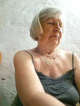 KlaudiaDarling online show from July 8, 2026, 2:16 am
