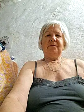 KlaudiaDarling online show from July 29, 2026, 1:59 am