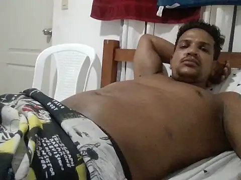bigdick211292 online show from May 1, 2026, 1:48 pm