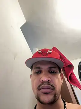bigdick211292 online show from June 25, 2026, 5:28 pm
