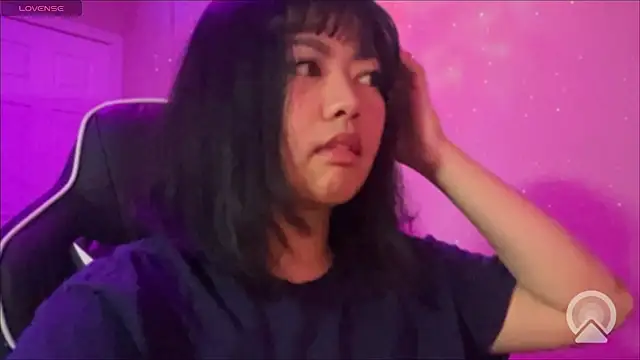 Snapshot of kuromixx444 chatting on February 13, 2026, 7:59 am kuromixx444 online show from February 13, 2026, 7:59 am