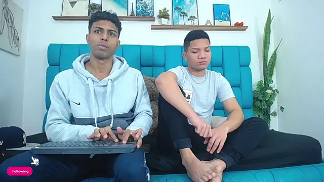 Interracial Snow Bunny online show from April 25, 2026, 9:12 pm