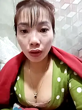 yeutinh00 online show from January 15, 2026, 12:26 am