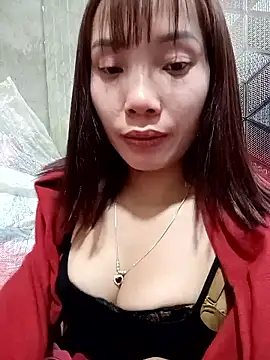 yeutinh00 online show from January 16, 2026, 12:53 pm