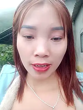 yeutinh00 online show from March 17, 2026, 9:23 am