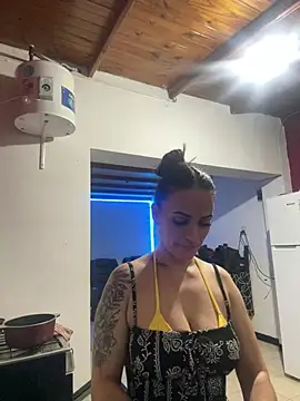 donatella07 online show from January 12, 2026, 12:16 am